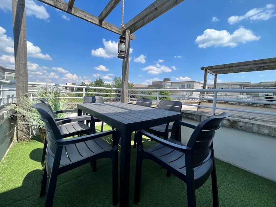 Duplex Western - Disney A Paris - Apartamento Montévrain Exterior foto